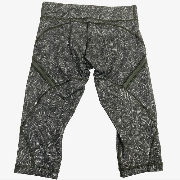 Lululemon Cool to Street Crop Leggings With Mesh Panels Green Leaf Print Size 8 - Picture 2 of 7